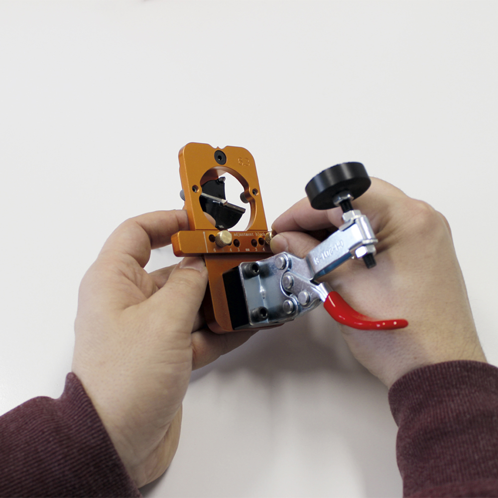 ΟΔΗΓΟΣ ΤΡΥΠΗΜΑΤΟΣ ΜΕΝΤΕΣΕΔΩΝ CMT335 PORTABLE 35mm HINGE BORING .